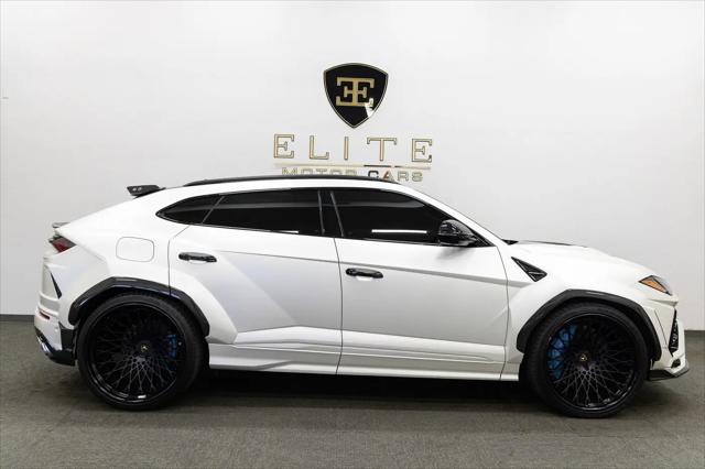 2020 Lamborghini Urus Standard