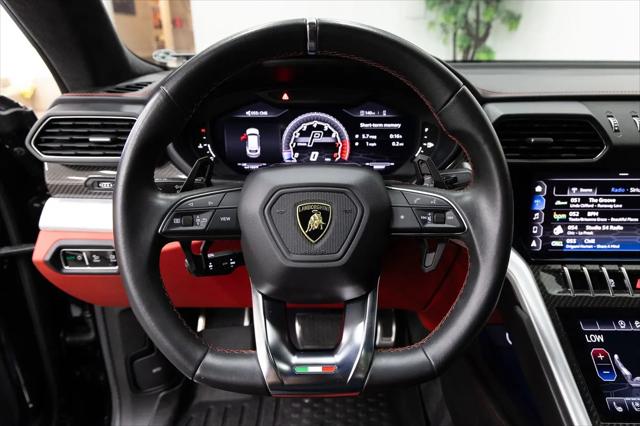 2020 Lamborghini Urus Standard