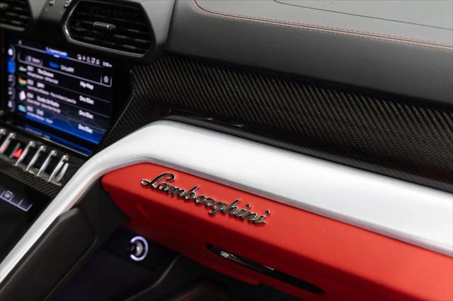2020 Lamborghini Urus Standard