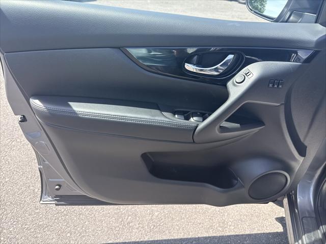 2022 Nissan Rogue Sport SV AWD Xtronic CVT