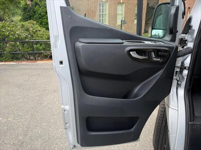 2022 Mercedes-Benz Sprinter 2500 Standard Roof V6