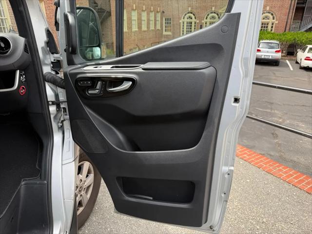 2022 Mercedes-Benz Sprinter 2500 Standard Roof V6