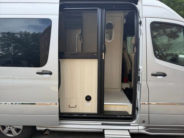 2022 Mercedes-Benz Sprinter 2500 Standard Roof V6