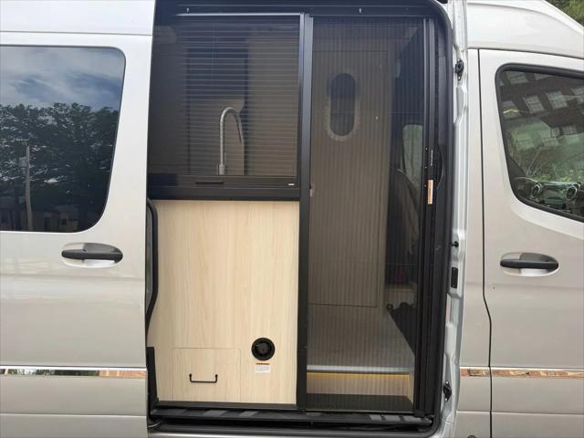 2022 Mercedes-Benz Sprinter 2500 Standard Roof V6
