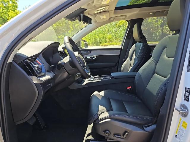2026 Volvo XC90 Plug-In Hybrid Ultra Dark Theme, T8 AWD, Electric/Gasoline, 7 Seats