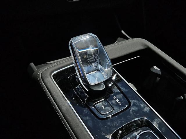 2026 Volvo XC90 Plug-In Hybrid Ultra Dark Theme, T8 AWD, Electric/Gasoline, 7 Seats