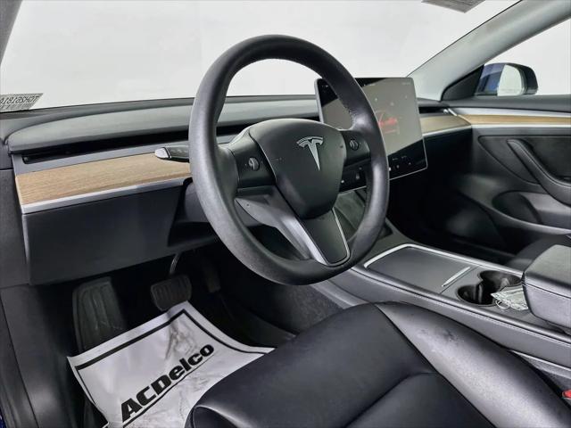 2022 Tesla Model 3 Rear-Wheel Drive
