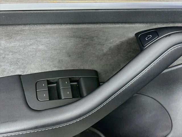 2022 Tesla Model 3 Rear-Wheel Drive