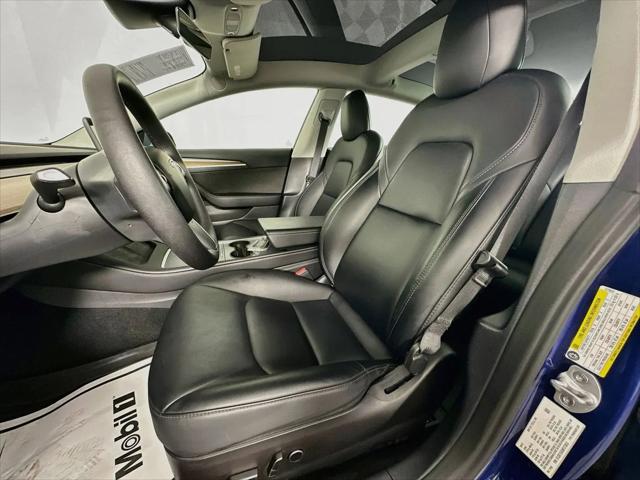 2022 Tesla Model 3 Rear-Wheel Drive