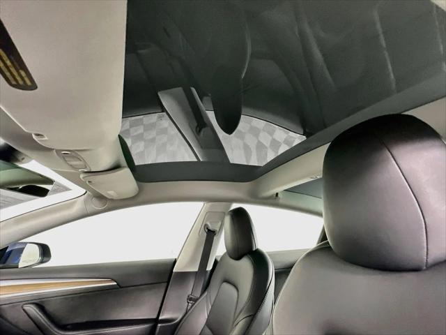 2022 Tesla Model 3 Rear-Wheel Drive