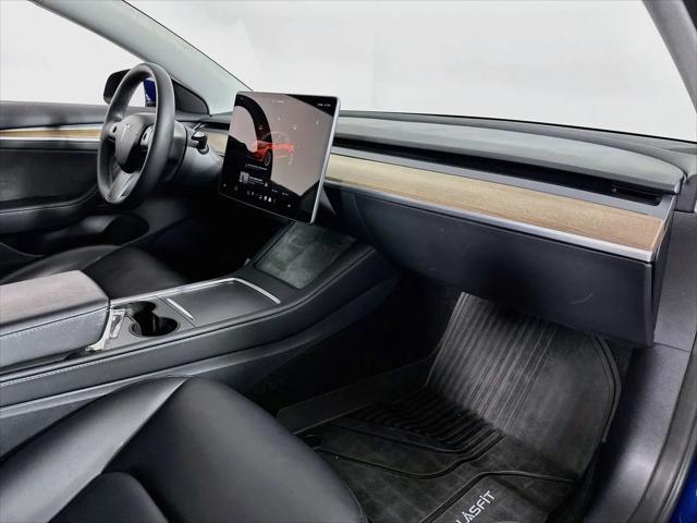 2022 Tesla Model 3 Rear-Wheel Drive