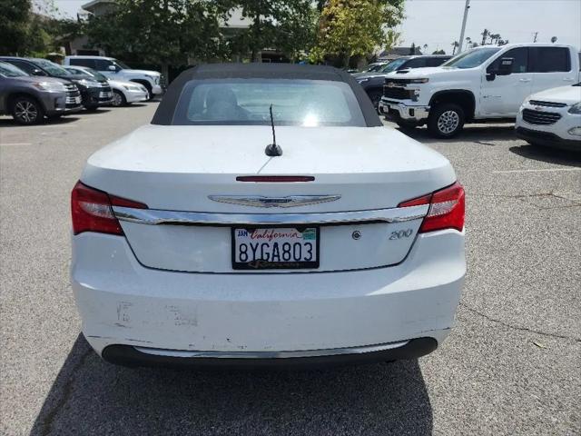 2012 Chrysler 200 Touring