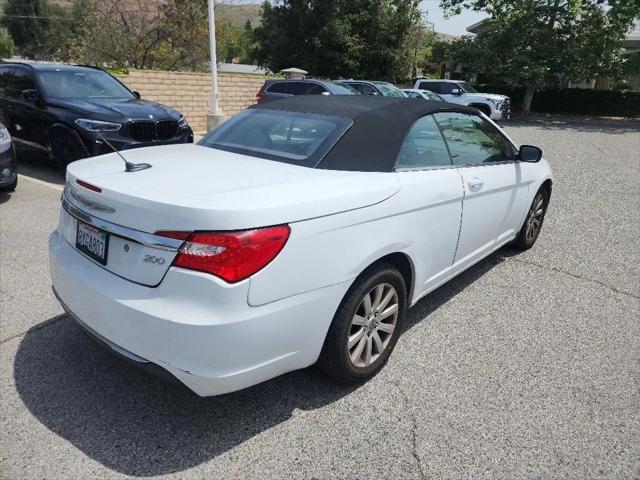 2012 Chrysler 200 Touring