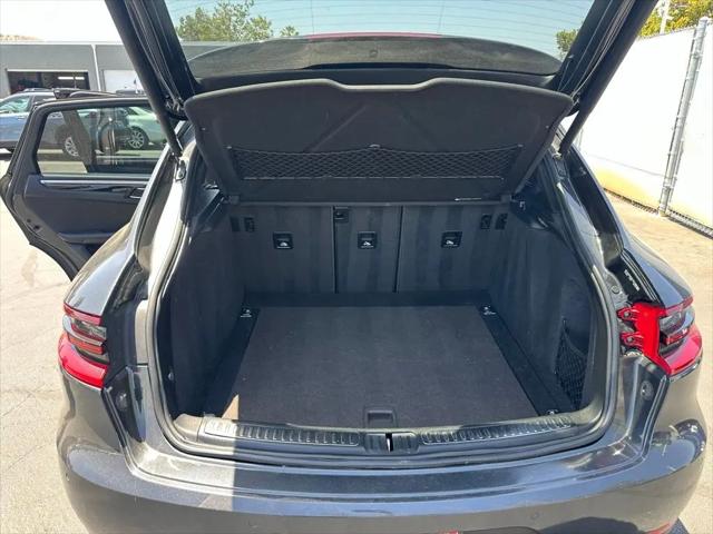 2018 Porsche Macan Sport Edition