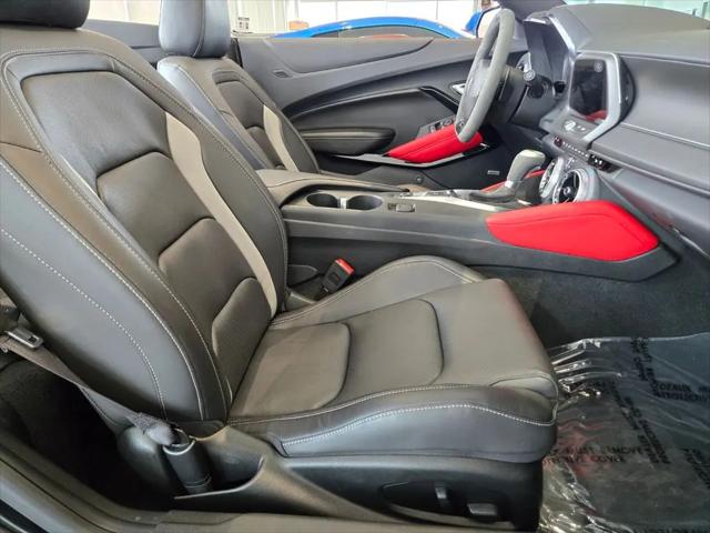 2024 Chevrolet Camaro RWD Convertible 2LT