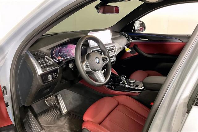 2025 BMW X4 xDrive30i