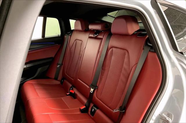 2025 BMW X4 xDrive30i