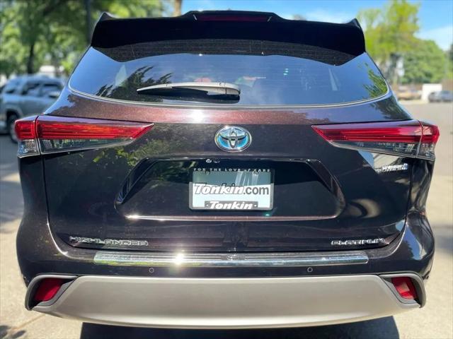 2020 Toyota Highlander Hybrid Platinum