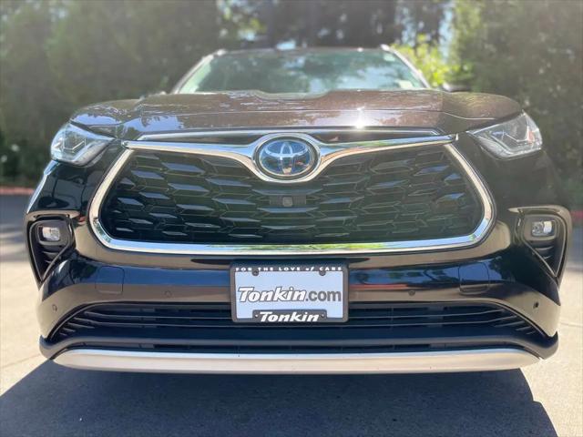 2020 Toyota Highlander Hybrid Platinum