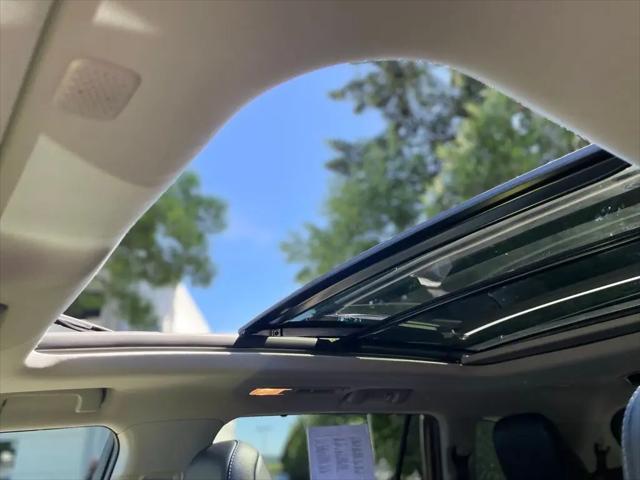 2020 Toyota Highlander Hybrid Platinum