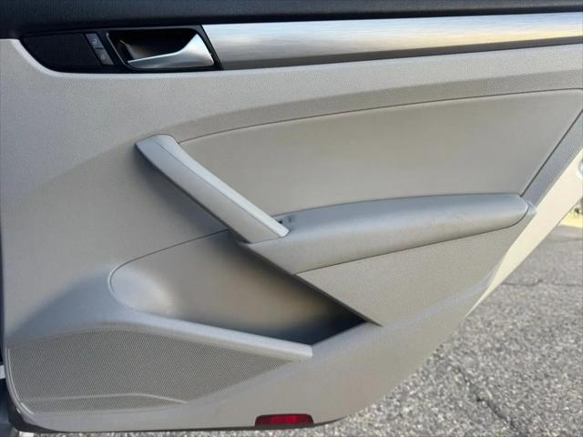 2014 Volkswagen Passat 2.0L TDI SE