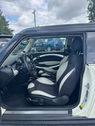 2013 MINI Cooper Clubman Cooper