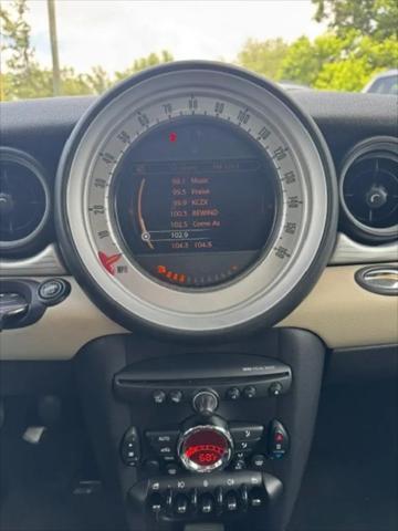 2013 MINI Cooper Clubman Cooper