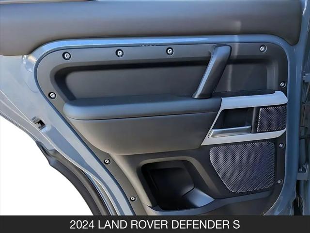2024 Land Rover Defender 110 P300