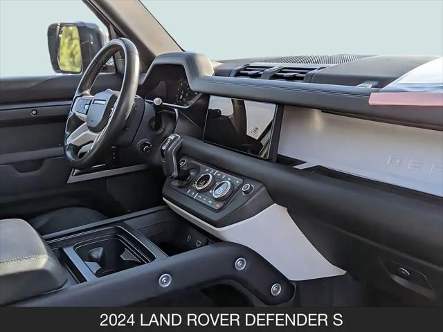 2024 Land Rover Defender 110 P300