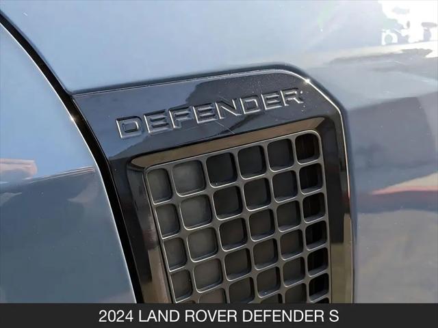 2024 Land Rover Defender 110 P300