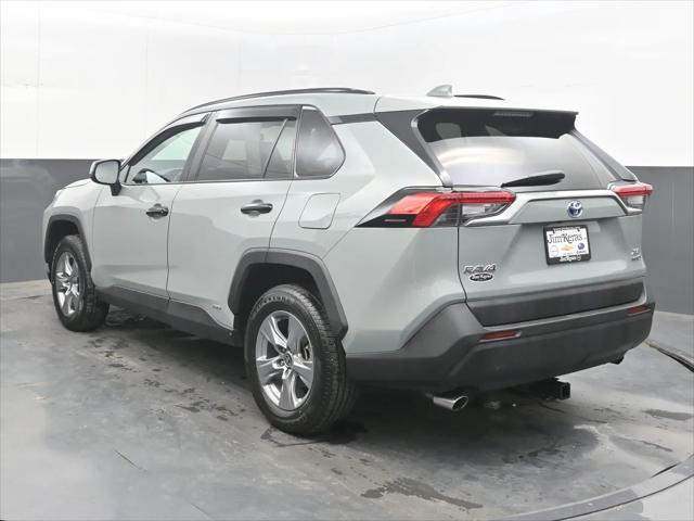 2022 Toyota RAV4 Hybrid XLE