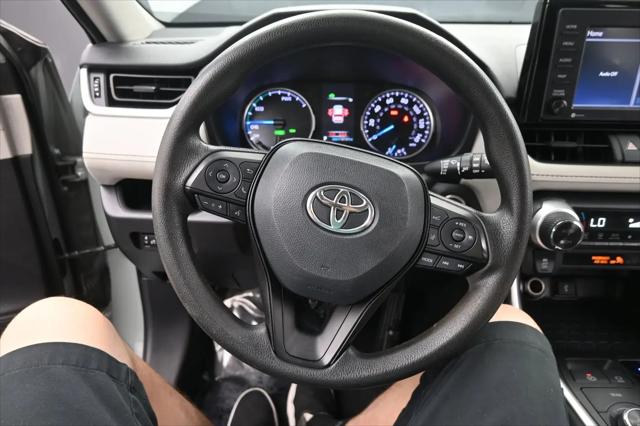 2022 Toyota RAV4 Hybrid XLE