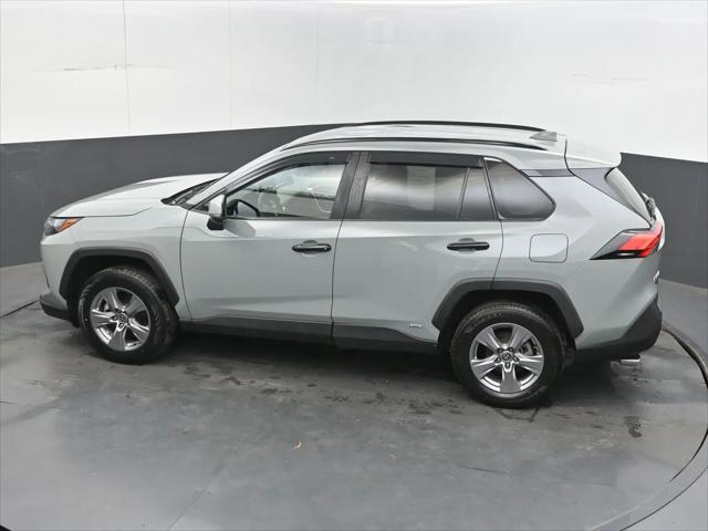 2022 Toyota RAV4 Hybrid XLE