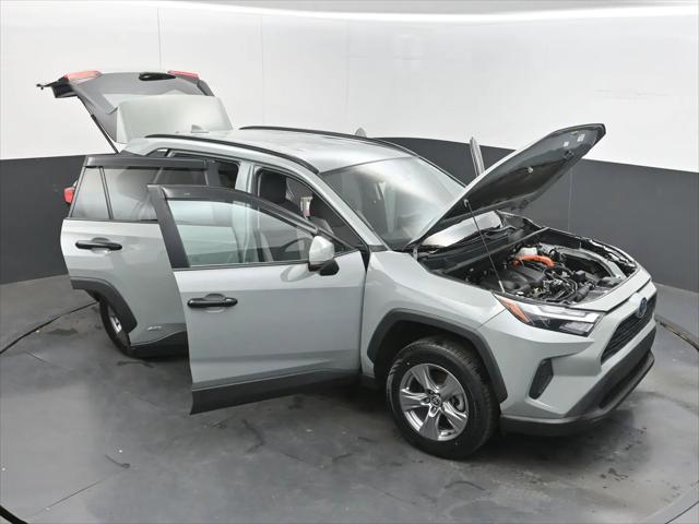 2022 Toyota RAV4 Hybrid XLE