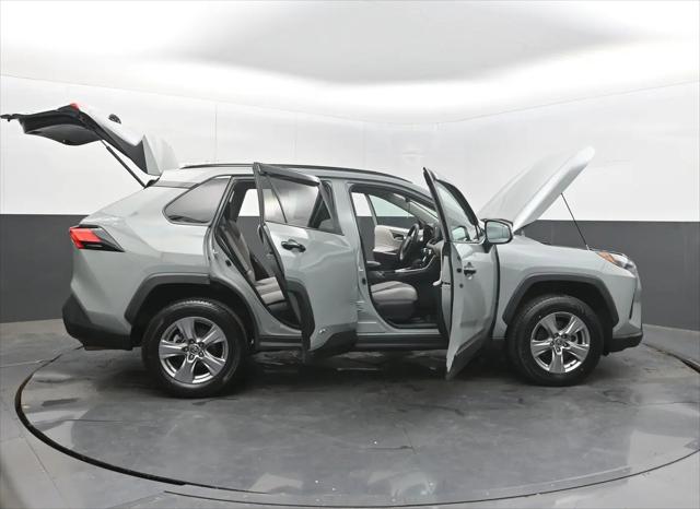 2022 Toyota RAV4 Hybrid XLE