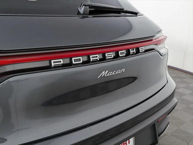 2025 Porsche Macan Macan