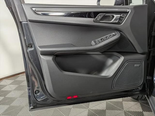 2025 Porsche Macan Macan