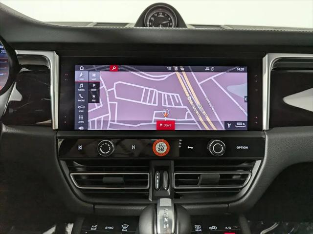 2025 Porsche Macan Macan