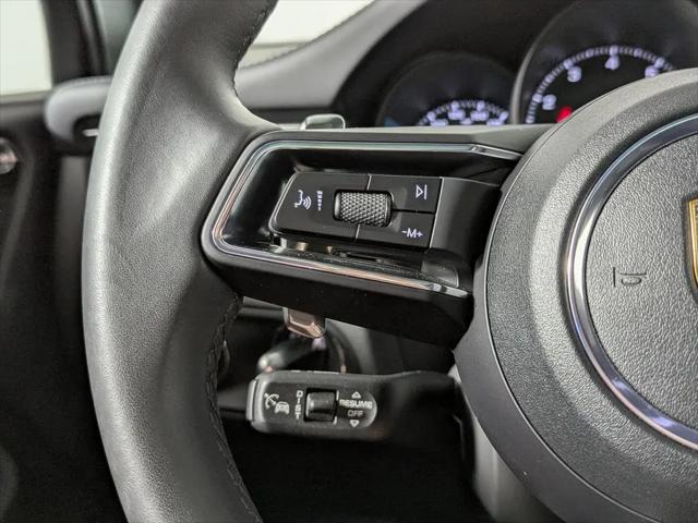 2025 Porsche Macan Macan