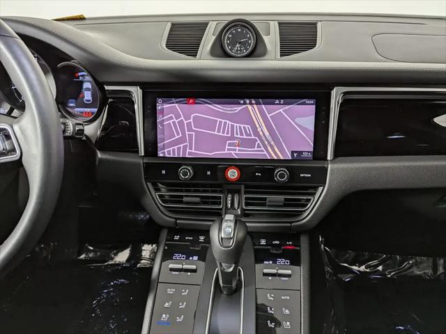 2025 Porsche Macan Macan