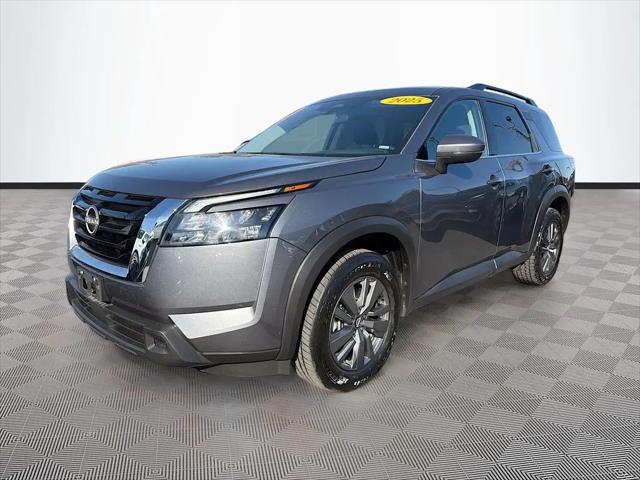 2025 Nissan Pathfinder SV FWD