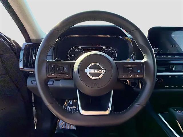 2025 Nissan Pathfinder SV FWD