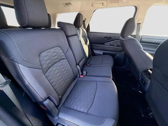 2025 Nissan Pathfinder SV FWD