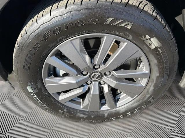 2025 Nissan Pathfinder SV FWD
