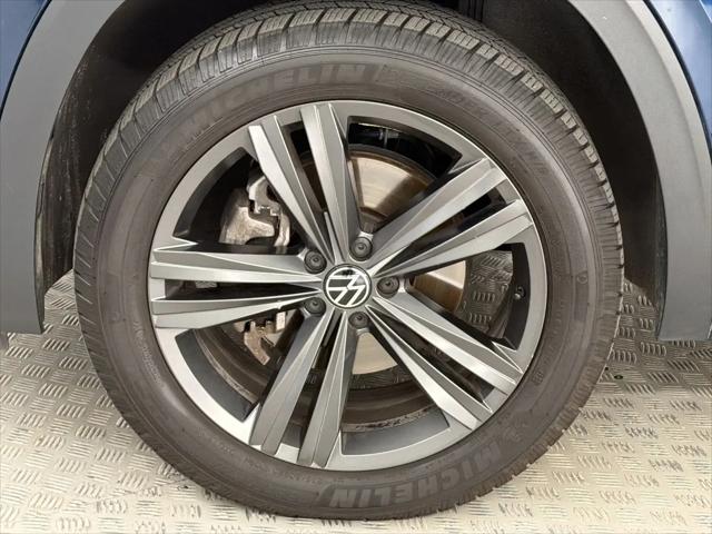 2021 Volkswagen Atlas 3.6L V6 SE w/Technology R-Line