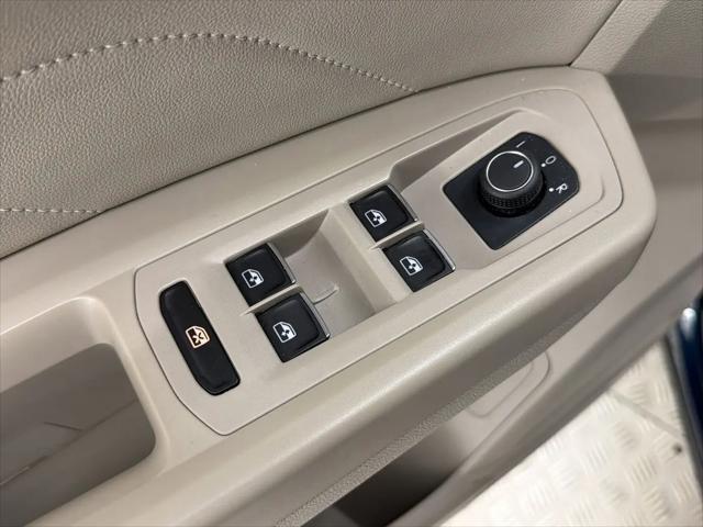 2021 Volkswagen Atlas 3.6L V6 SE w/Technology R-Line