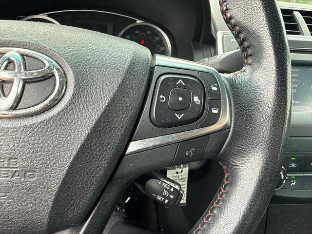 2016 Toyota Camry SE