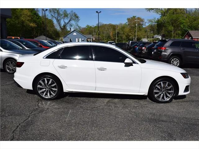 2022 Audi A4 Premium 40 TFSI quattro S tronic