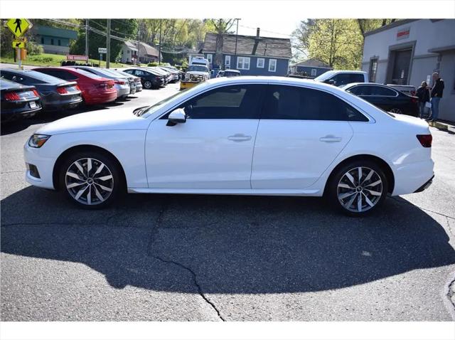 2022 Audi A4 Premium 40 TFSI quattro S tronic