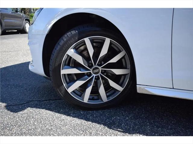 2022 Audi A4 Premium 40 TFSI quattro S tronic